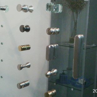 Ручки для душевых кабин.